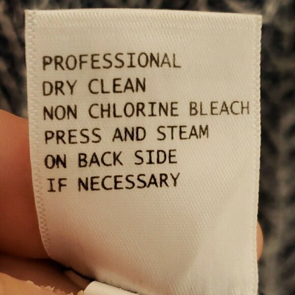 Anne Carson Blue White V Neck 3/4 Sleeve Blouse - Picture 6 of 7